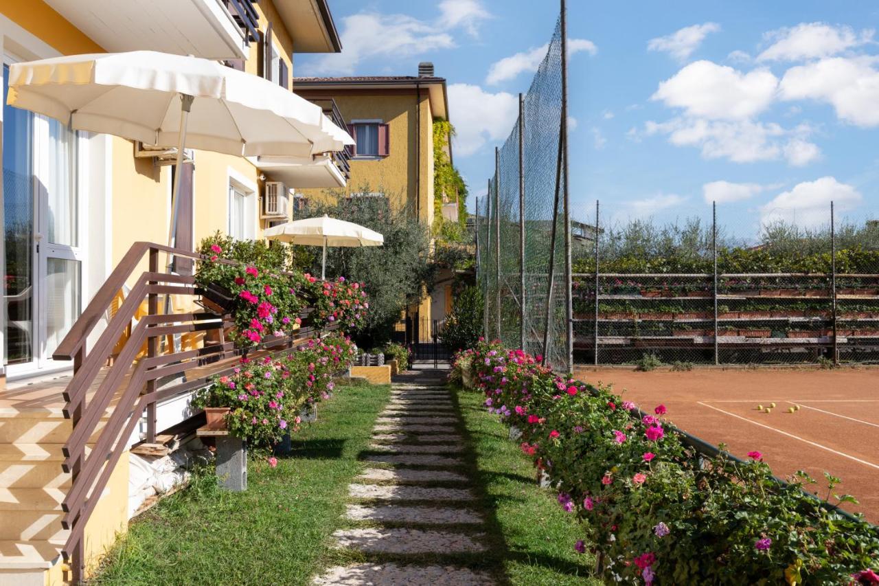 La Quiete Park Hotel Manerba del Garda Exterior photo