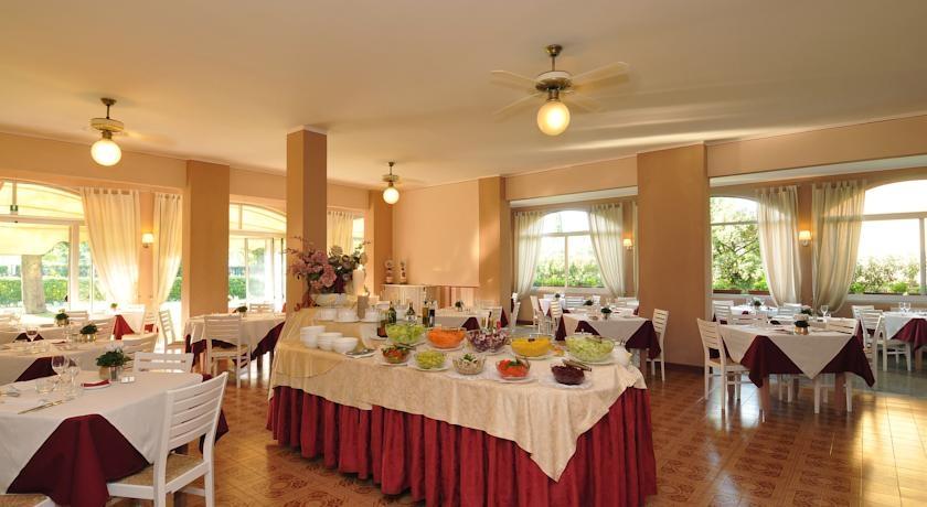 La Quiete Park Hotel Manerba del Garda Exterior photo
