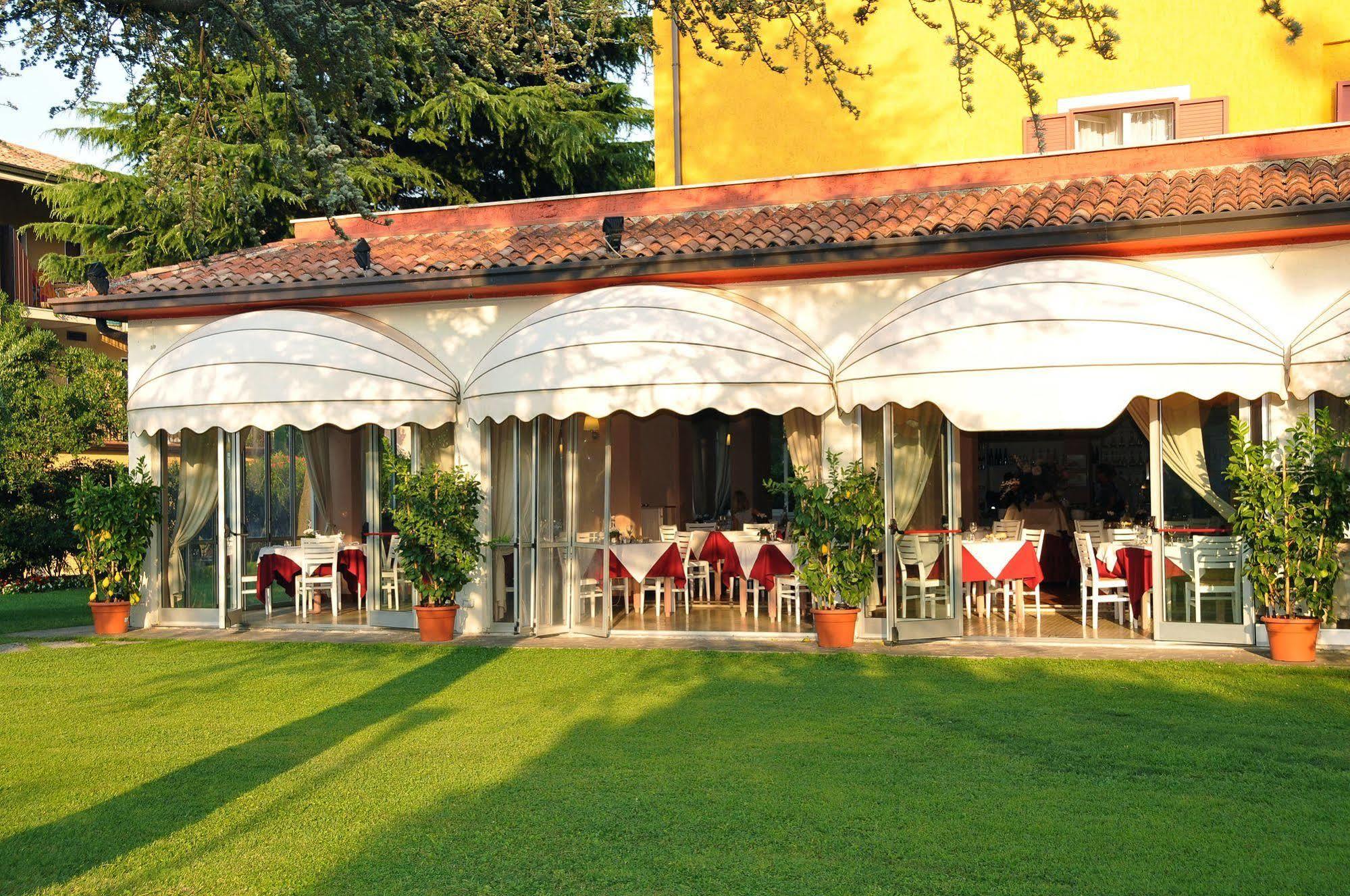 La Quiete Park Hotel Manerba del Garda Exterior photo